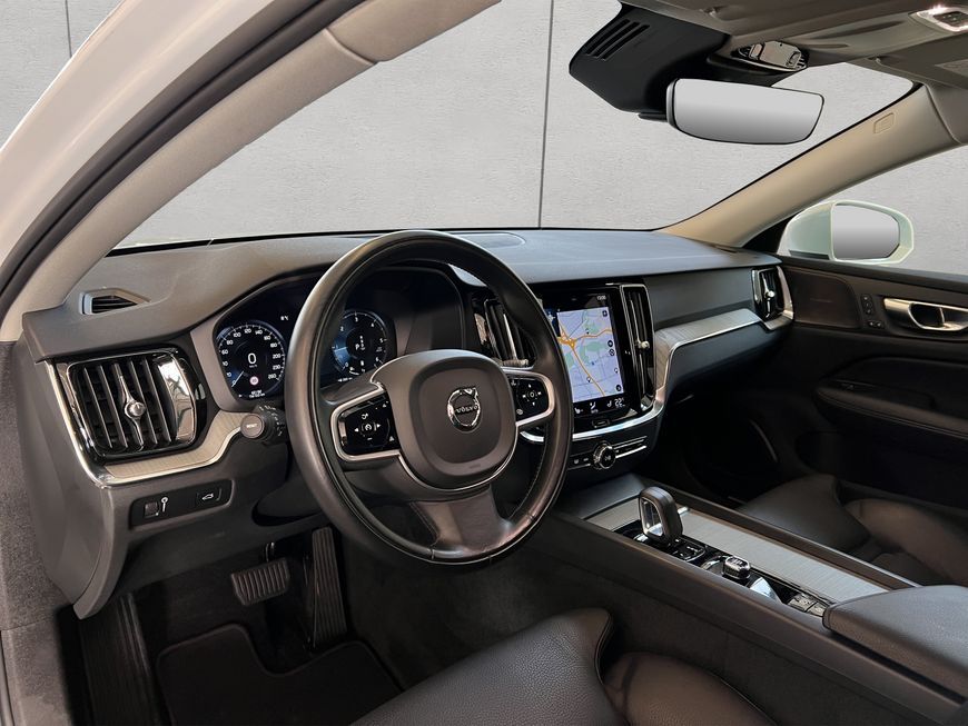 Volvo V60 Cross Country 2021