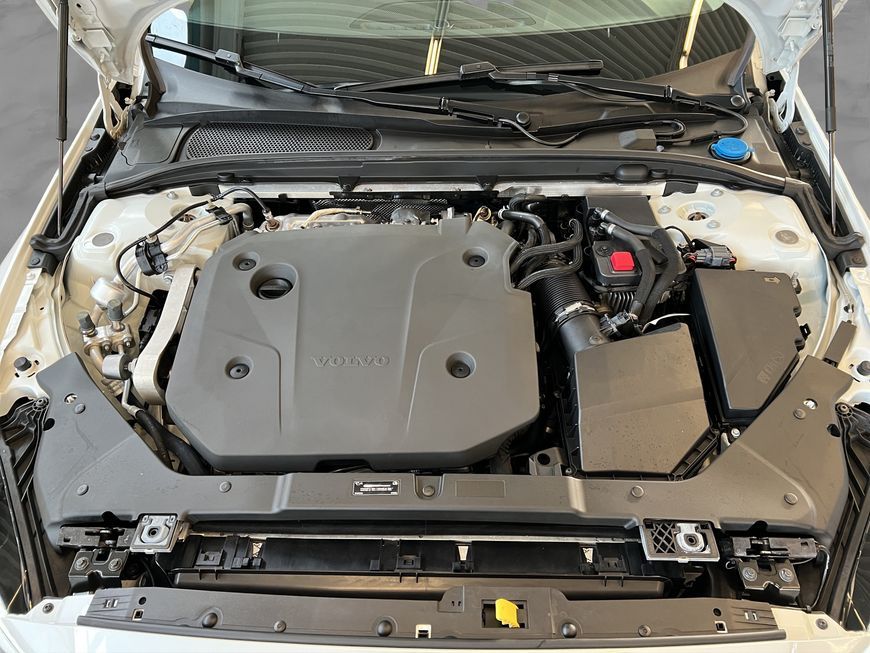 Volvo V60 Cross Country 2021