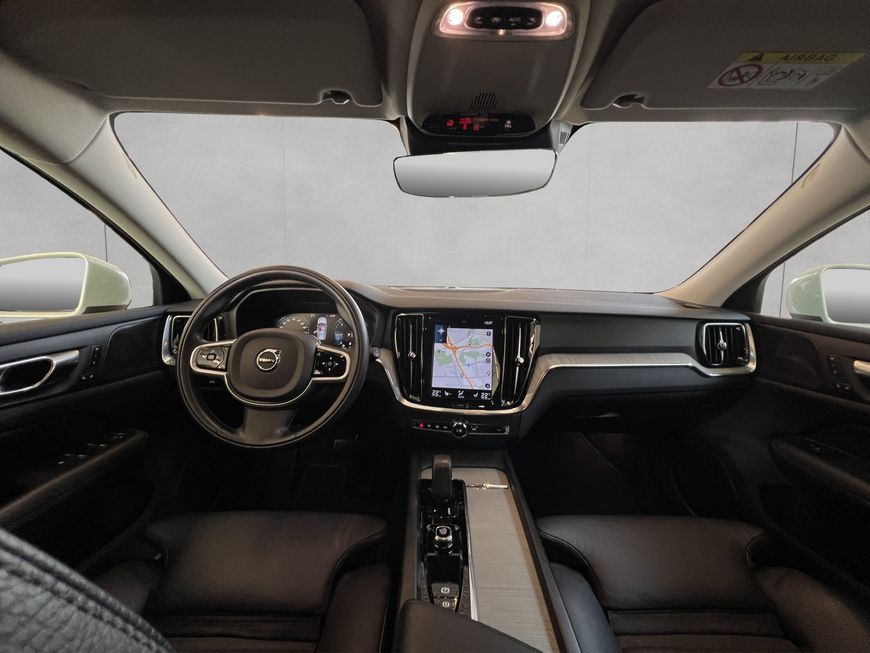 Volvo V60 Cross Country 2021