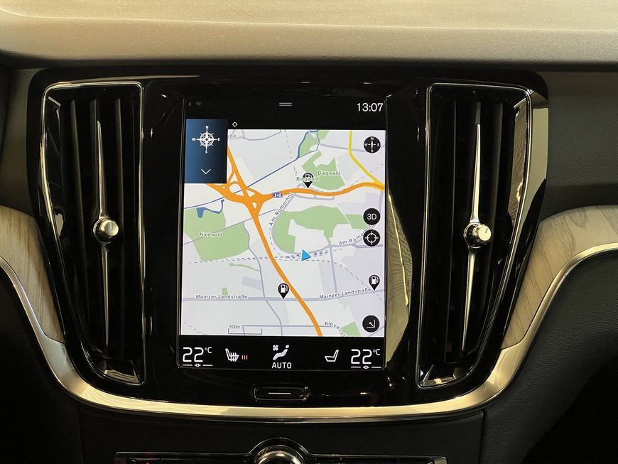 Volvo V60 Cross Country 2021