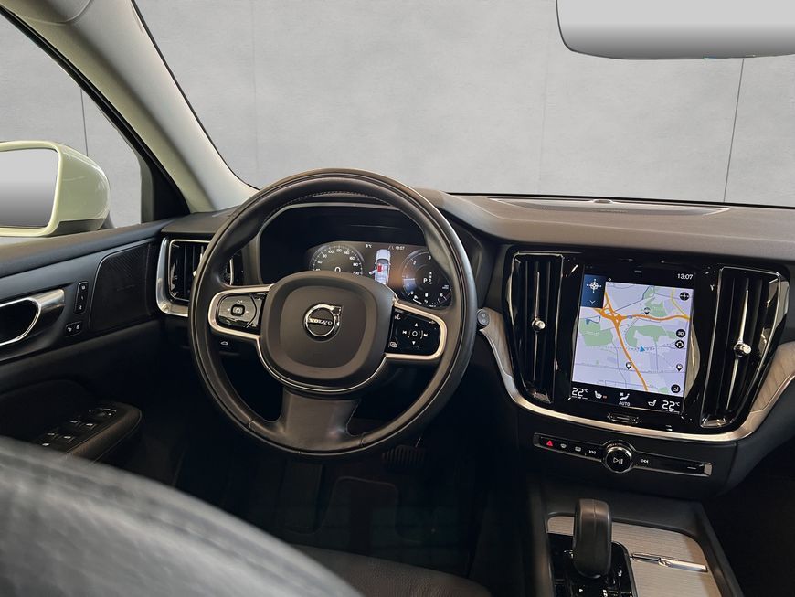 Volvo V60 Cross Country 2021