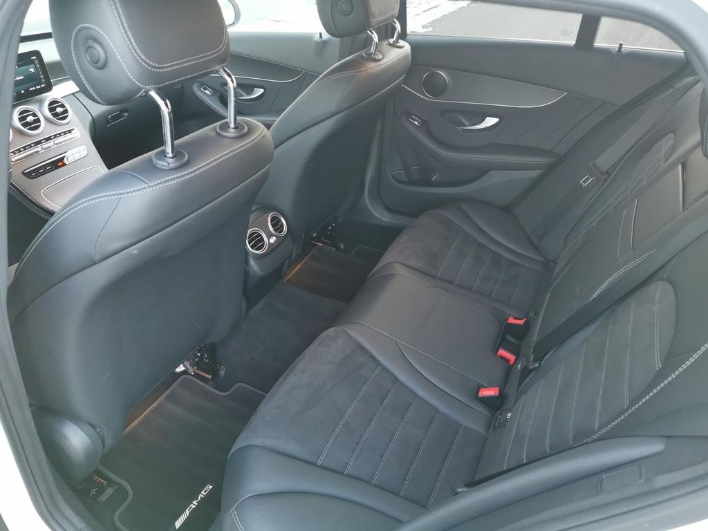 Mercedes-Benz C 300 2021