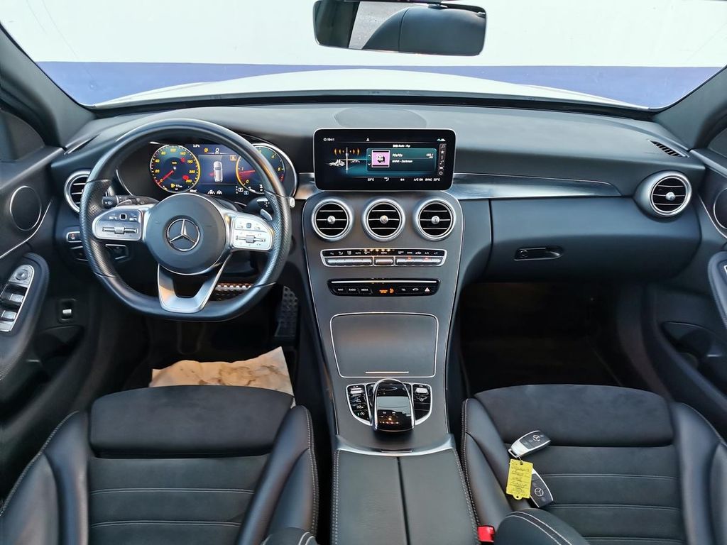 Mercedes-Benz C 300 2021