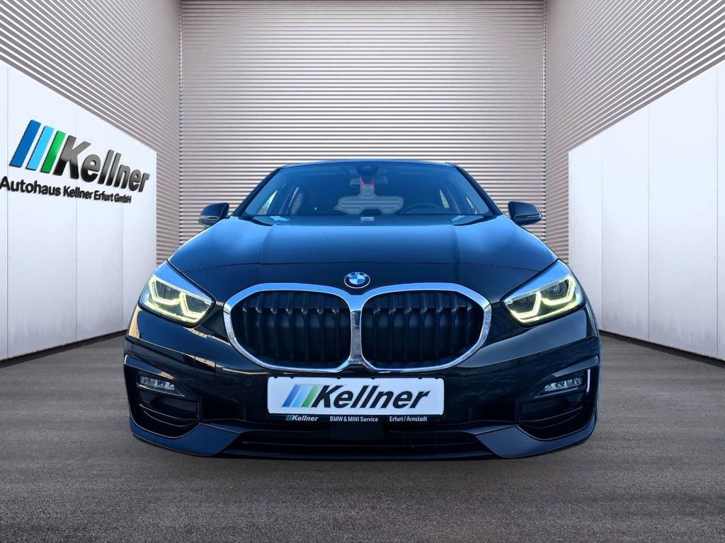 BMW 118 2022