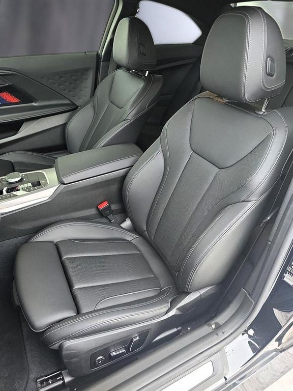 BMW 230 2025