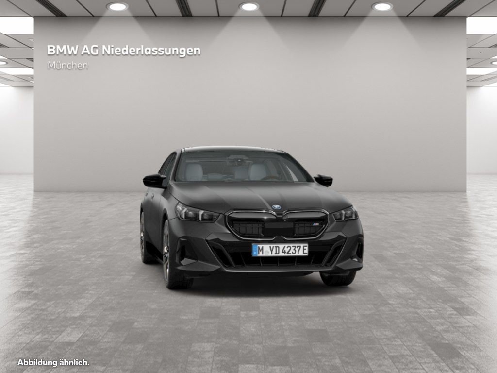 BMW i5 2024