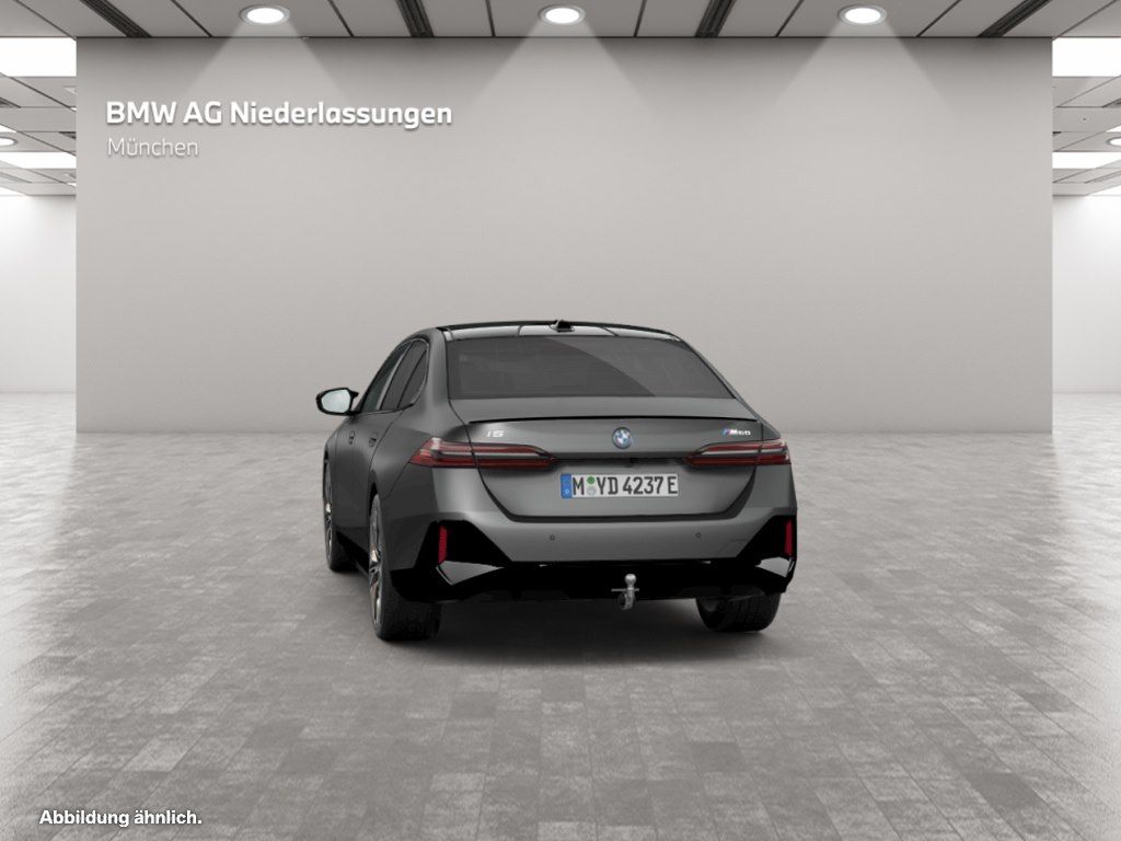 BMW i5 2024