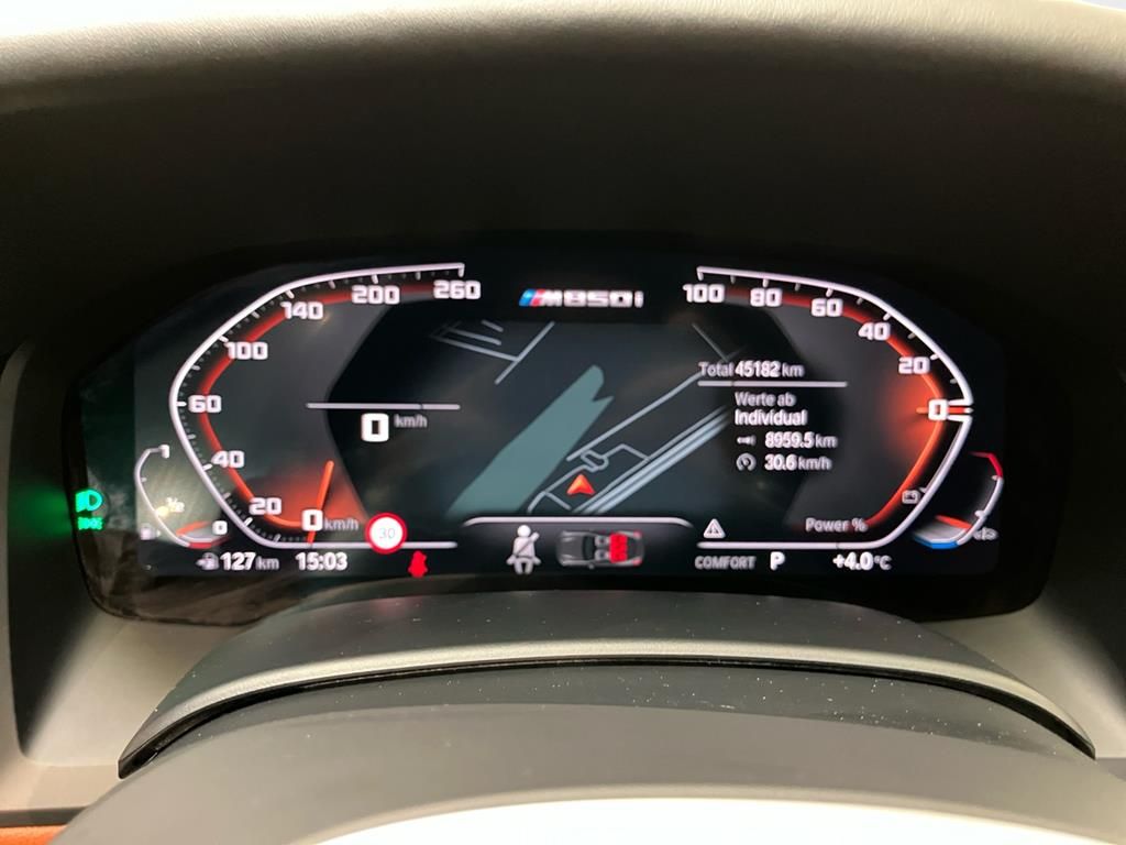 BMW M850 2022