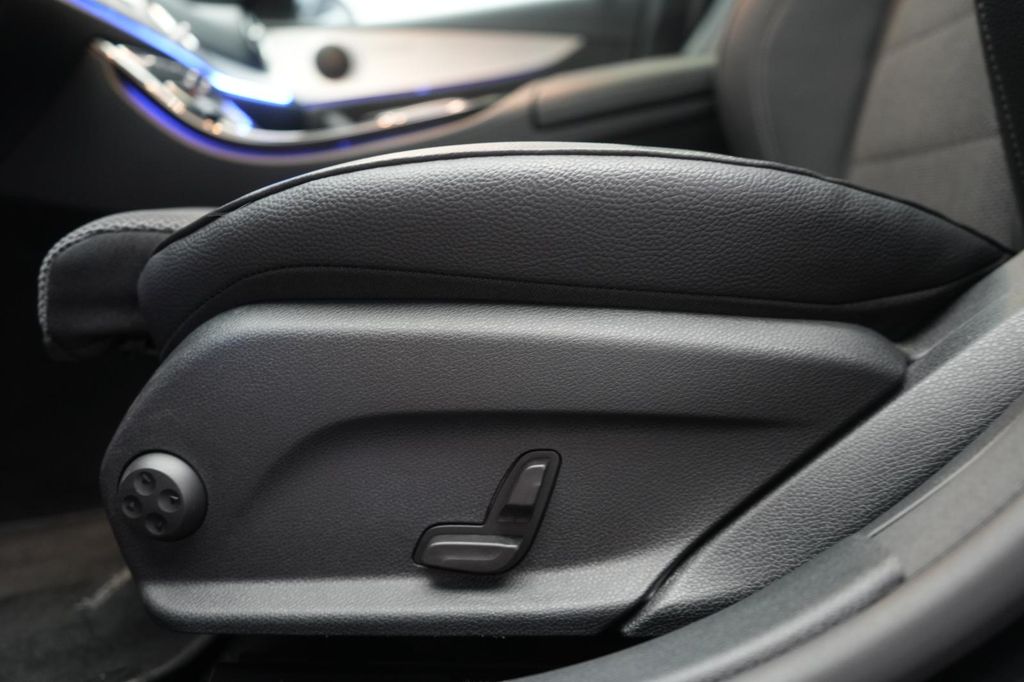 Mercedes-Benz E 300 2021