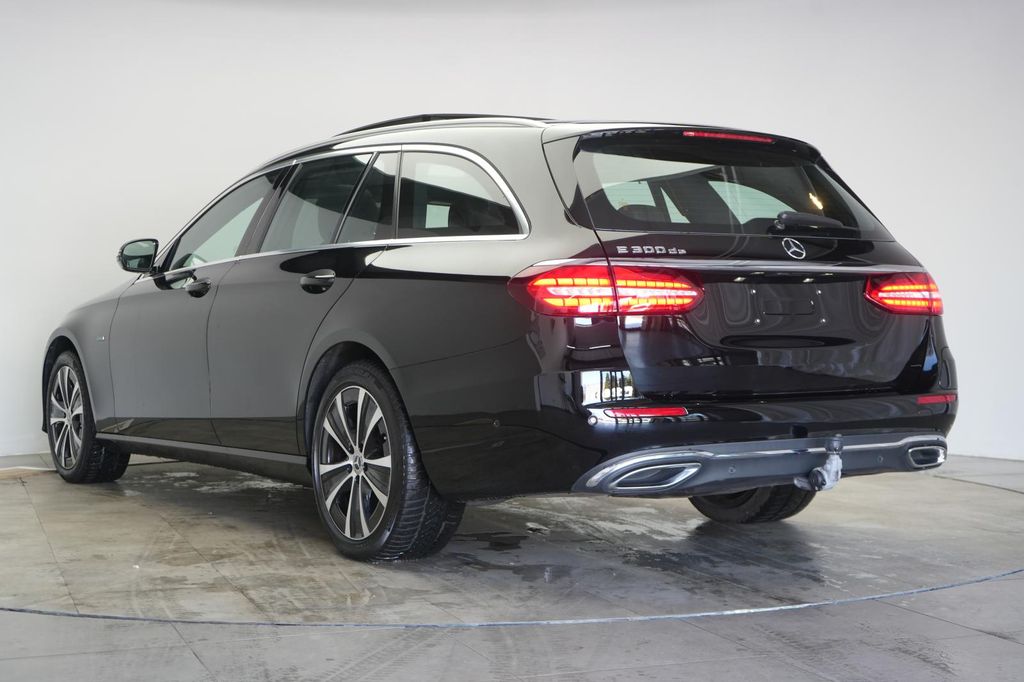 Mercedes-Benz E 300 2021