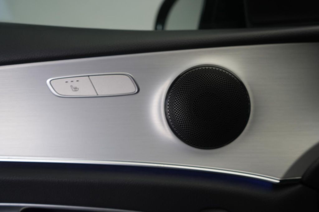 Mercedes-Benz E 300 2021