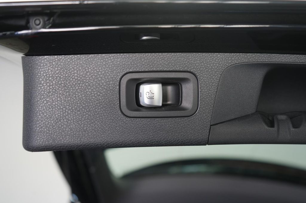 Mercedes-Benz E 300 2021