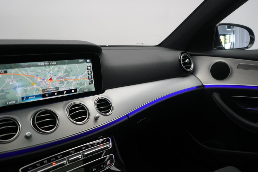 Mercedes-Benz E 300 2021