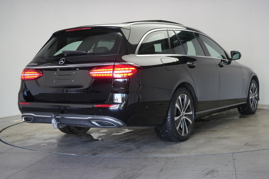 Mercedes-Benz E 300 2021