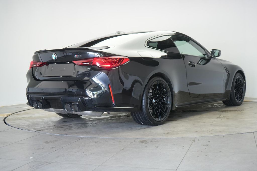 BMW M4 2025