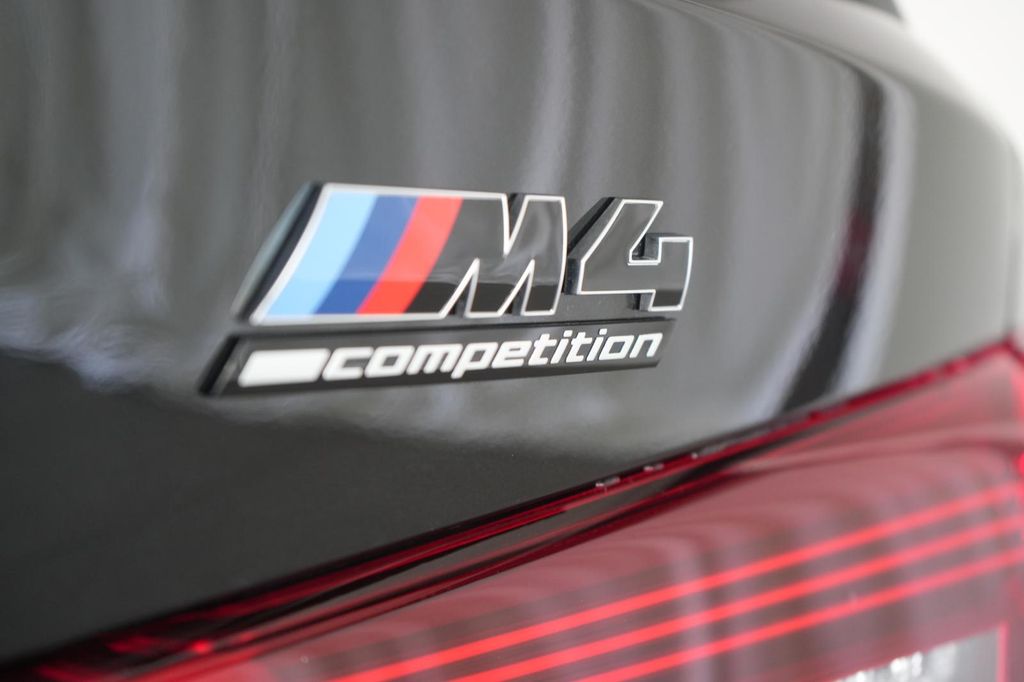 BMW M4 2025