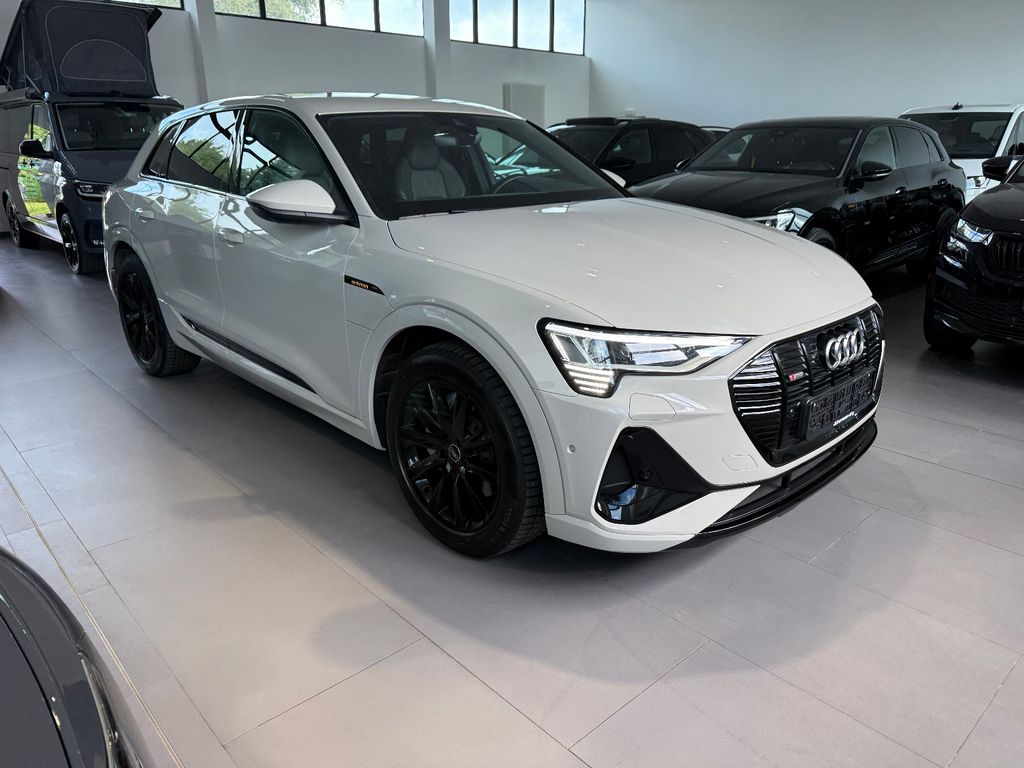 Audi e-tron 2022