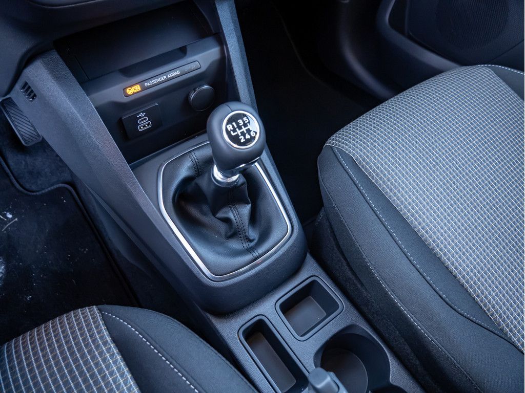 Ford Tourneo Courier 2025