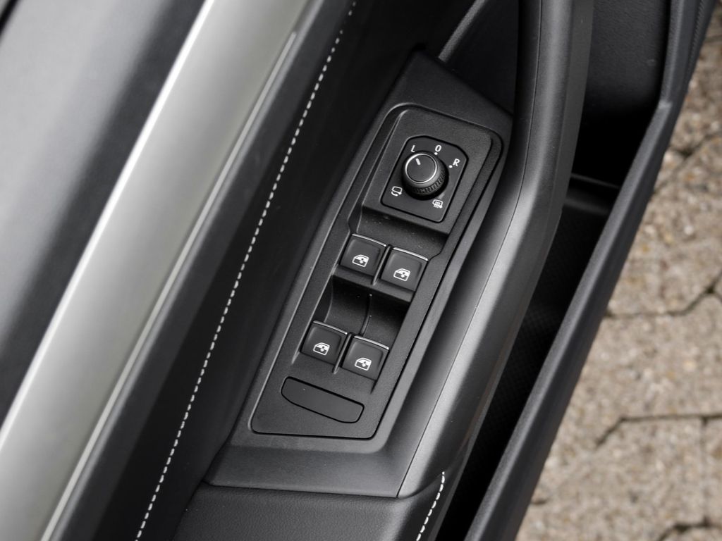 Volkswagen T-Roc 2024