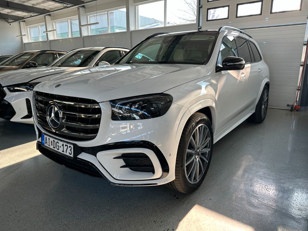Mercedes-Benz GLS 580 2025