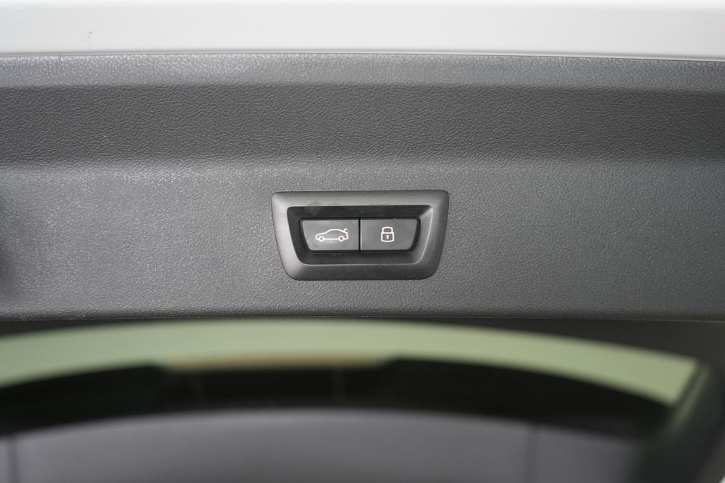 BMW iX3 2023