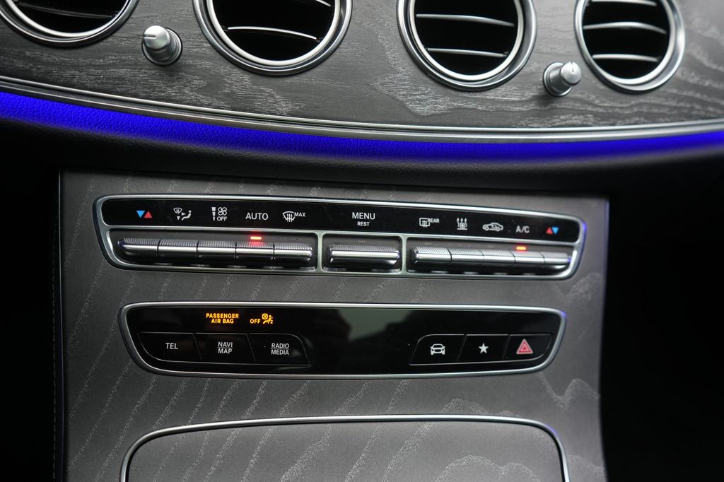 Mercedes-Benz E 300 2021