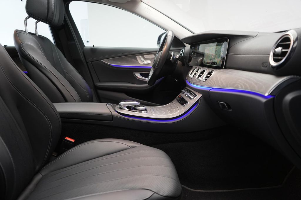 Mercedes-Benz E 300 2021