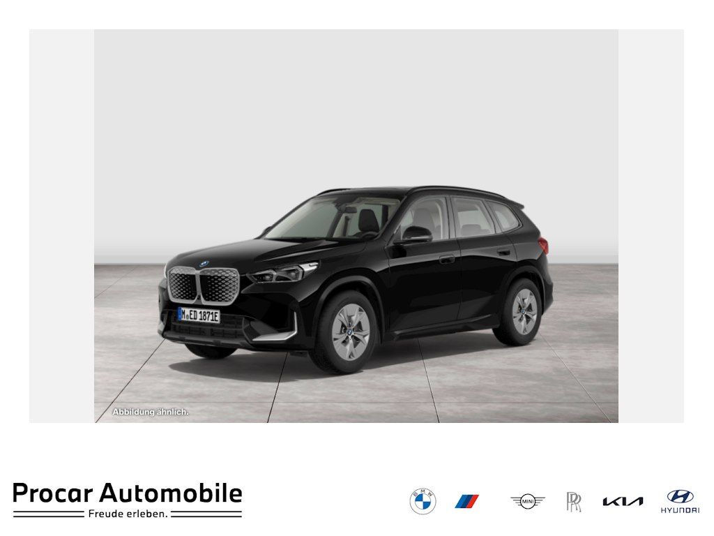 BMW iX1