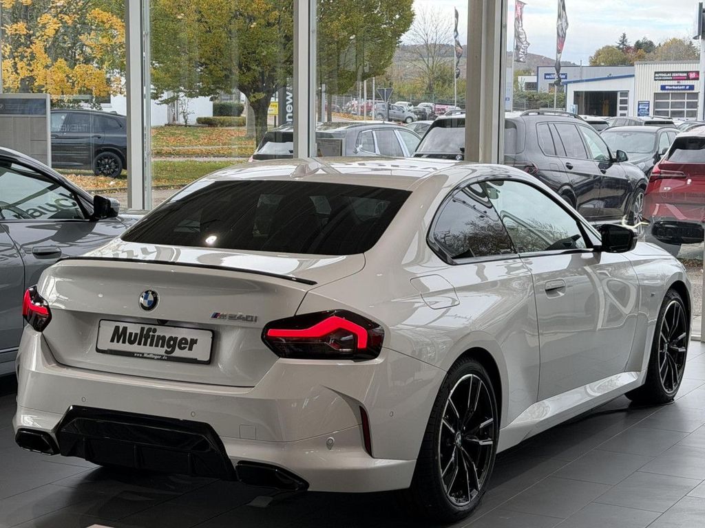 BMW M240i 2025