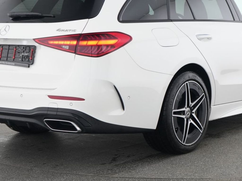 Mercedes-Benz C 300 2025