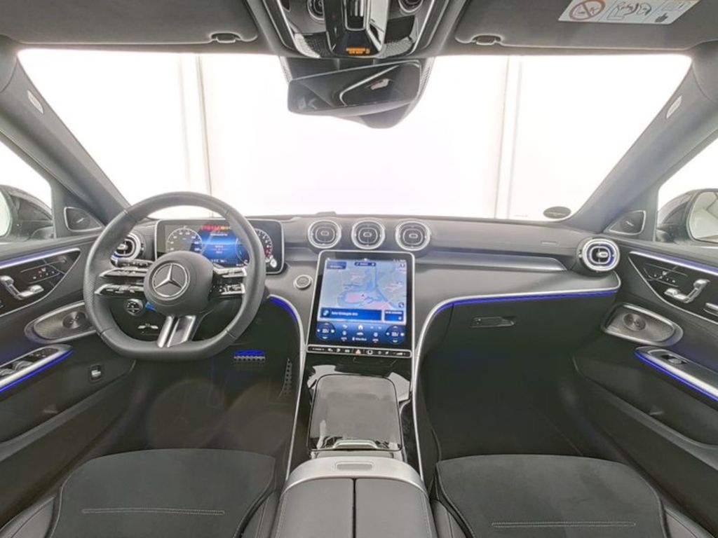 Mercedes-Benz C 300 2025
