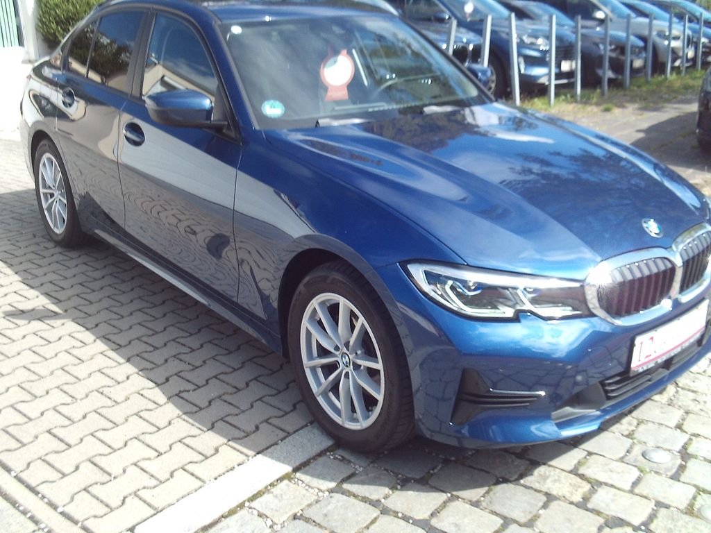 BMW 320 2021