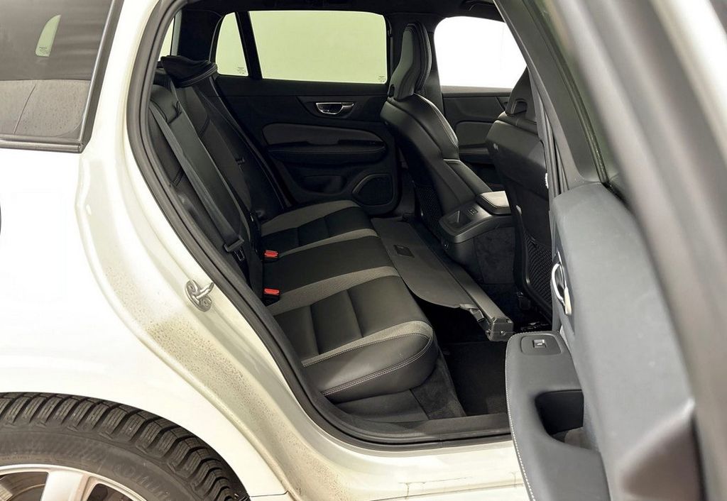 Volvo V60 2022