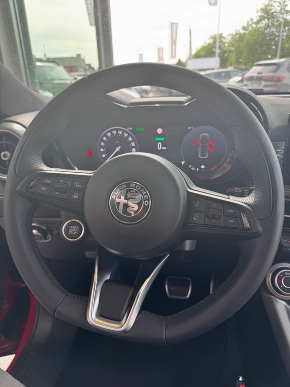 Alfa Romeo Tonale 2025