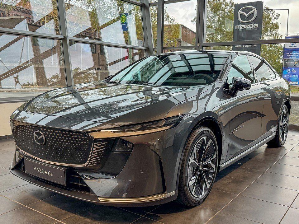 Mazda 6e