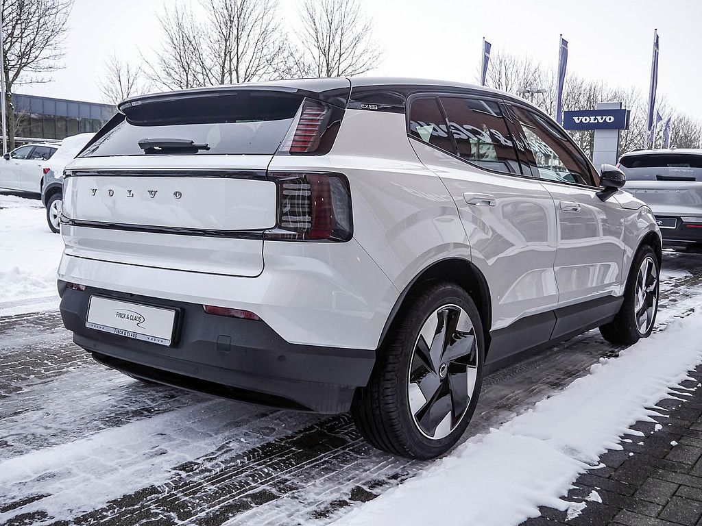 Volvo EX30 2024