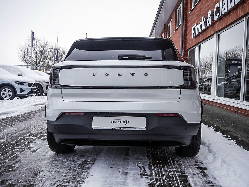 Volvo EX30 2024