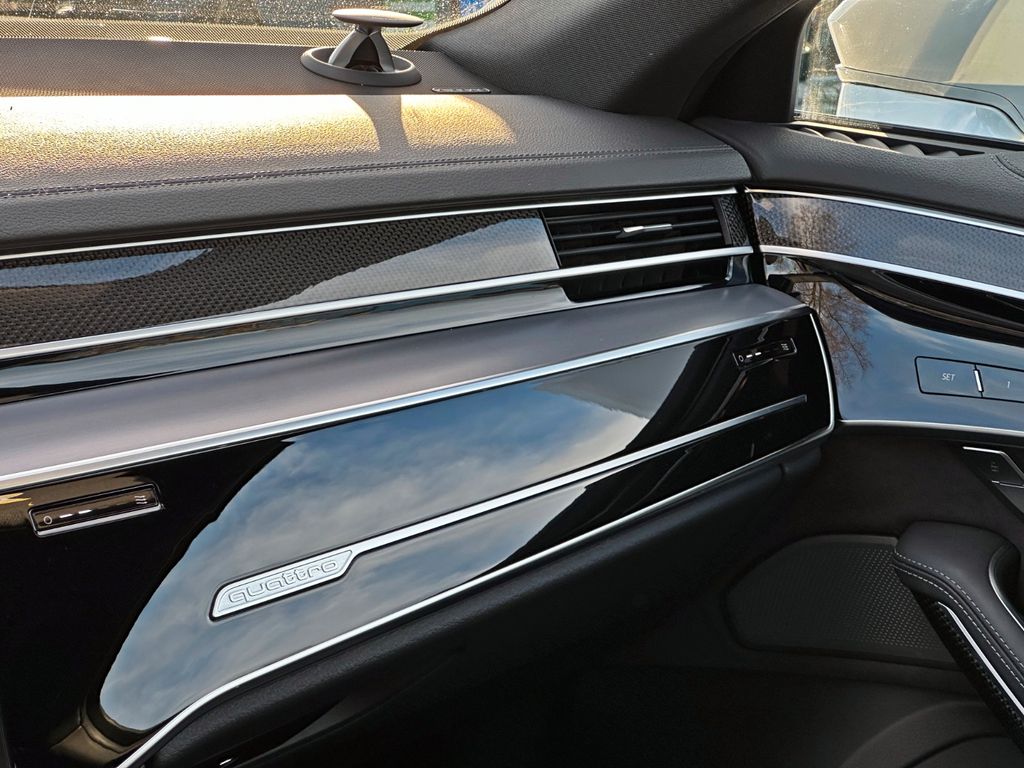 Audi A8 2023