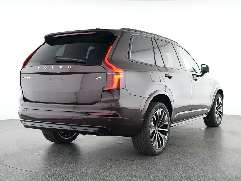 Volvo XC90 2025
