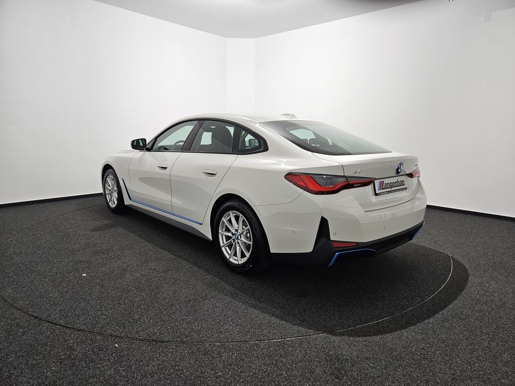 BMW i4 2023