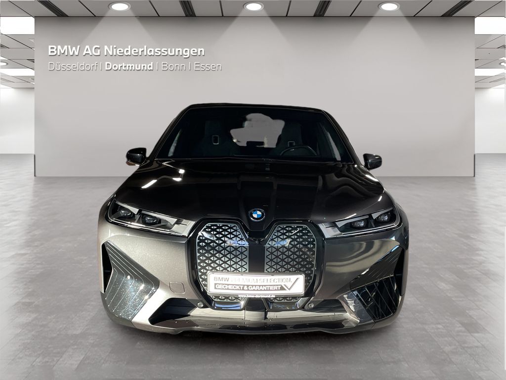 BMW iX 2023