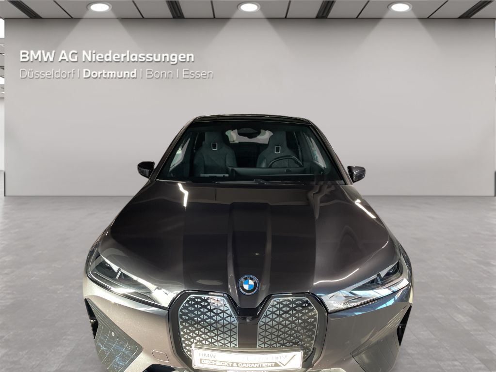 BMW iX 2023