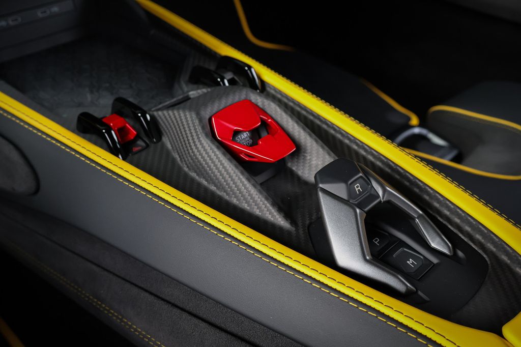 Lamborghini Revuelto 2026