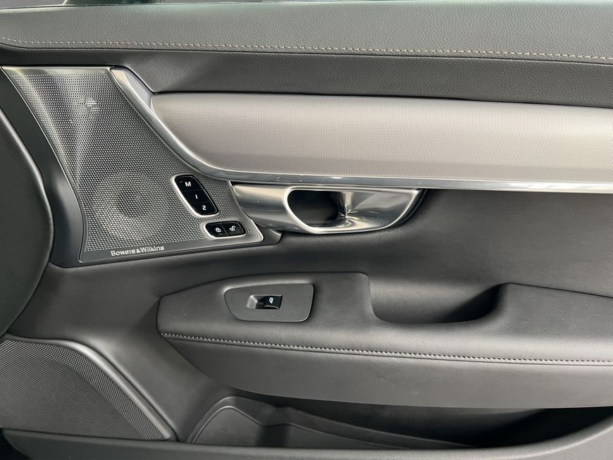 Volvo V90 Cross Country 2023