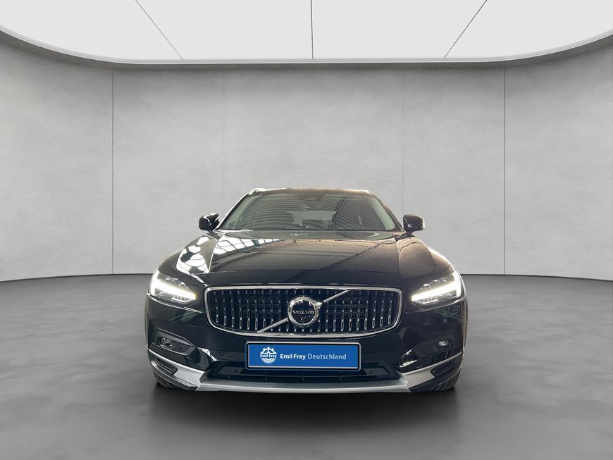Volvo V90 Cross Country 2023
