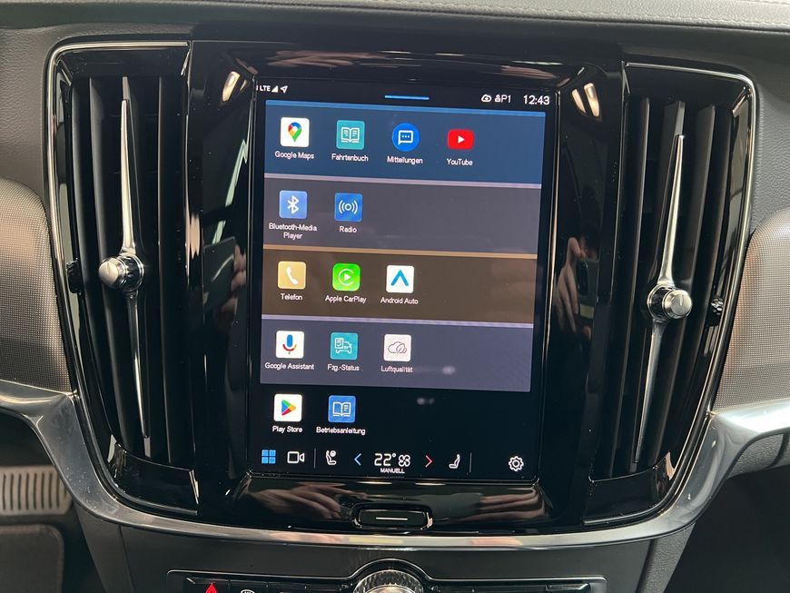 Volvo V90 Cross Country 2023