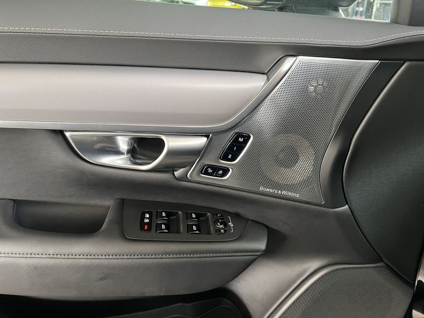 Volvo V90 Cross Country 2023