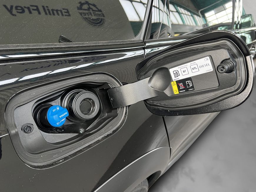 Volvo V90 Cross Country 2023