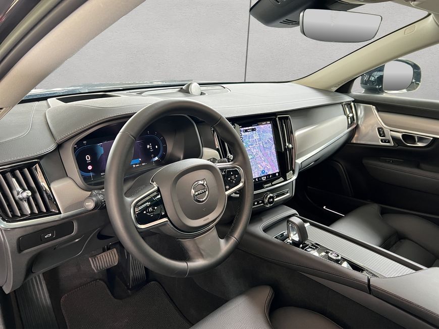 Volvo V90 Cross Country 2023