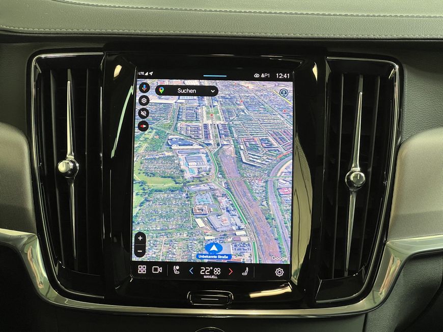 Volvo V90 Cross Country 2023